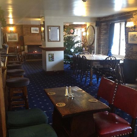 The Jolly Huntsman Chippenham (Wiltshire) Exterior foto